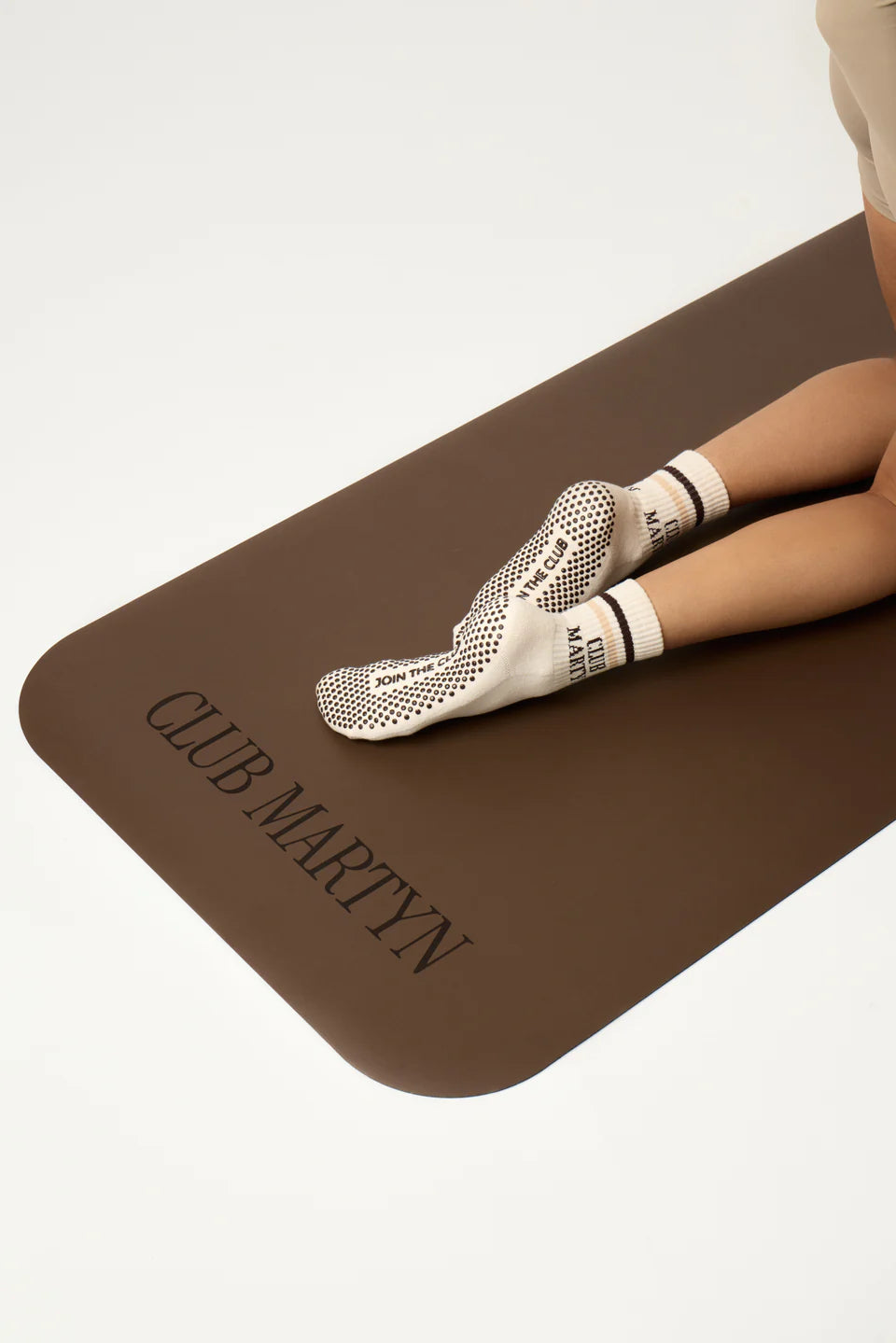 Club Martyn Signature Crew Grip Sock - Beige Brown