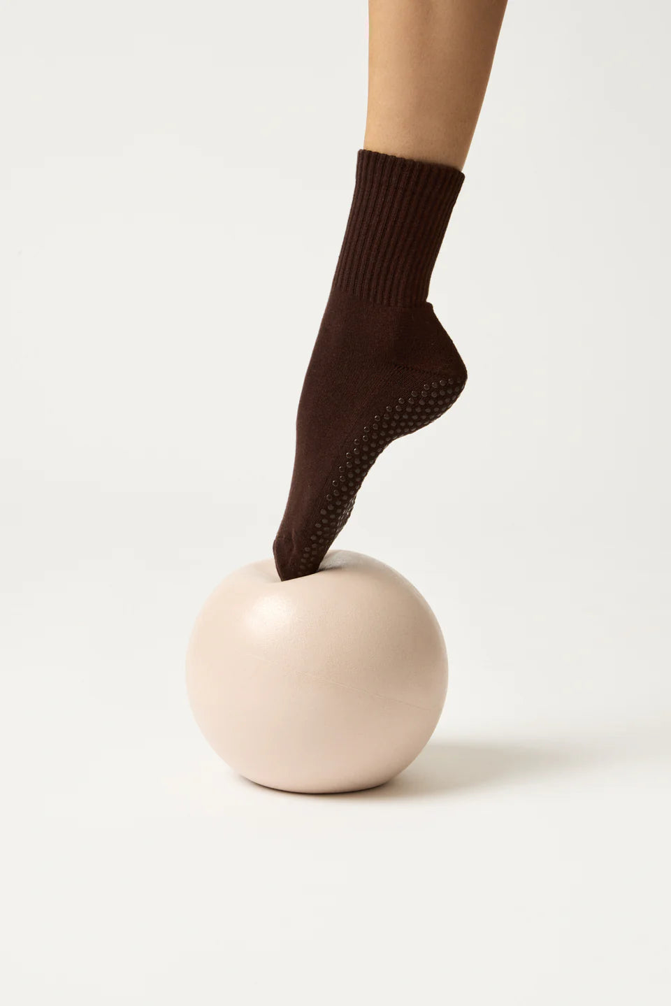 Club Martyn Essential Crew Grip Sock - Chocolate Brown