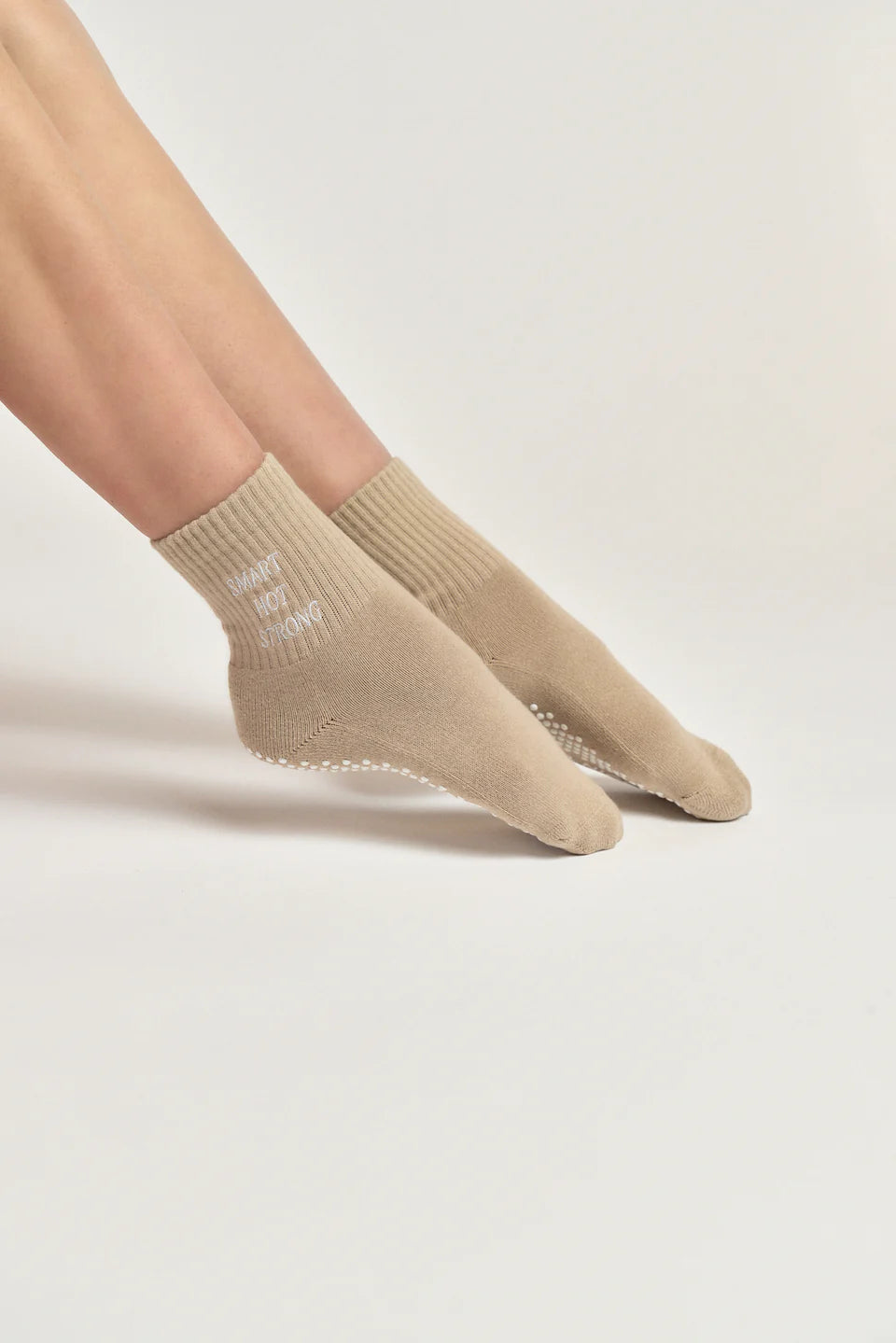 Club Martyn Smart Hot Strong Crew Grip Socks - Beige