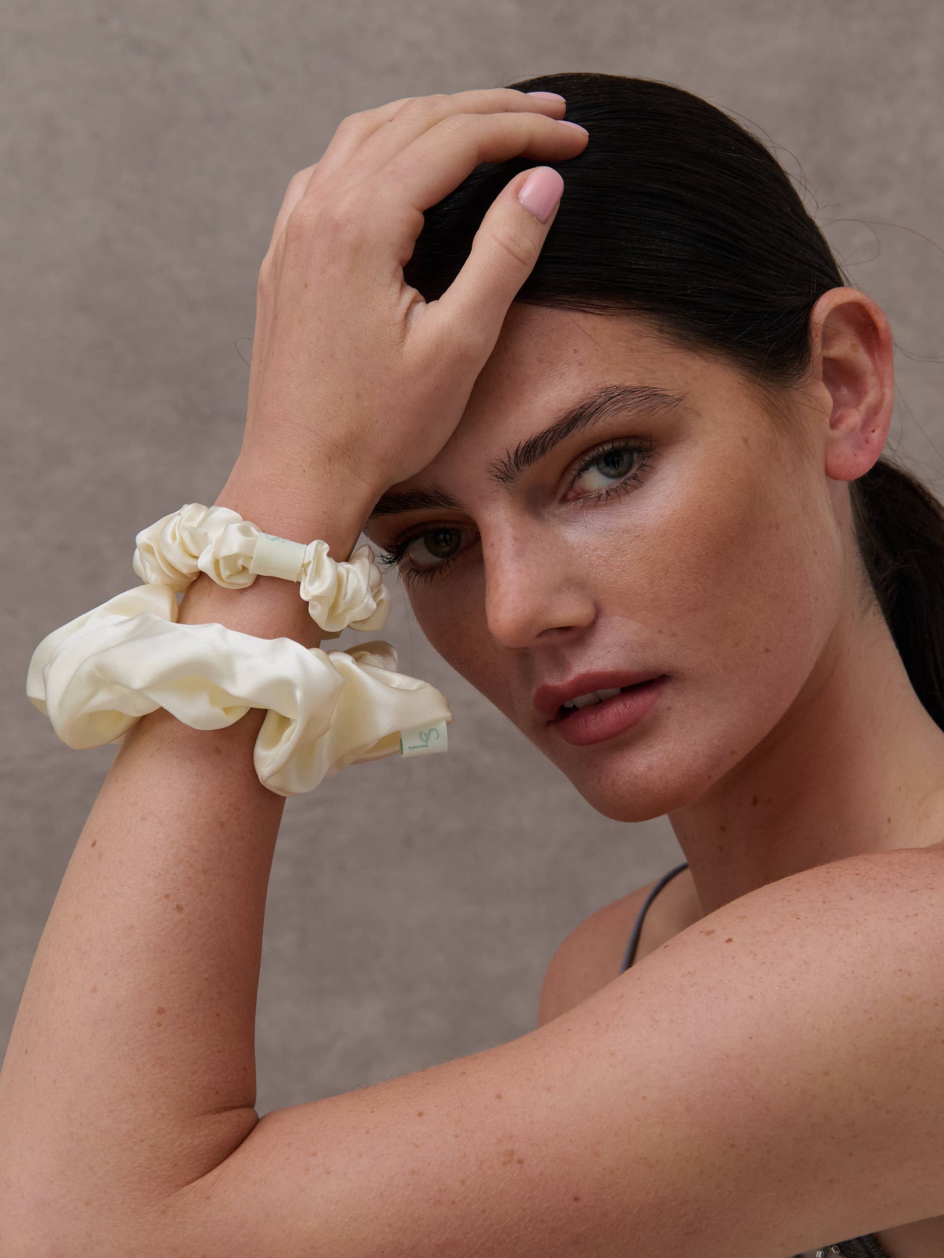 Lustre & Sage Silk Scrunchie - Ivory