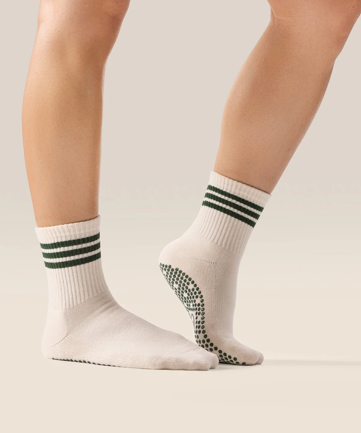 Move Active Crew Grip Socks - Olive Stripe