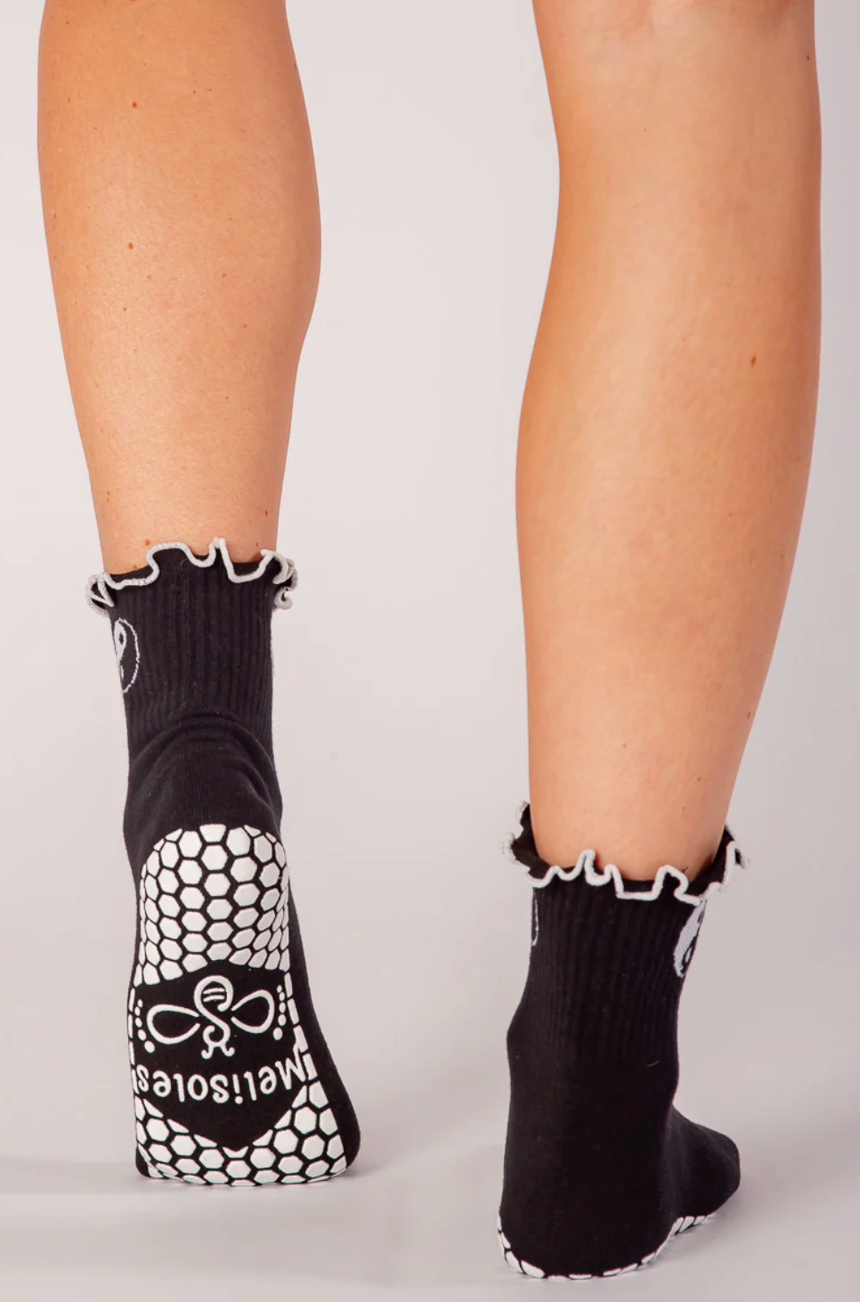 Melisoles Crew Grip Socks - Yin Yang