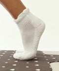 Move Active Quarter Crew Grip Sock - Snow Ruffle