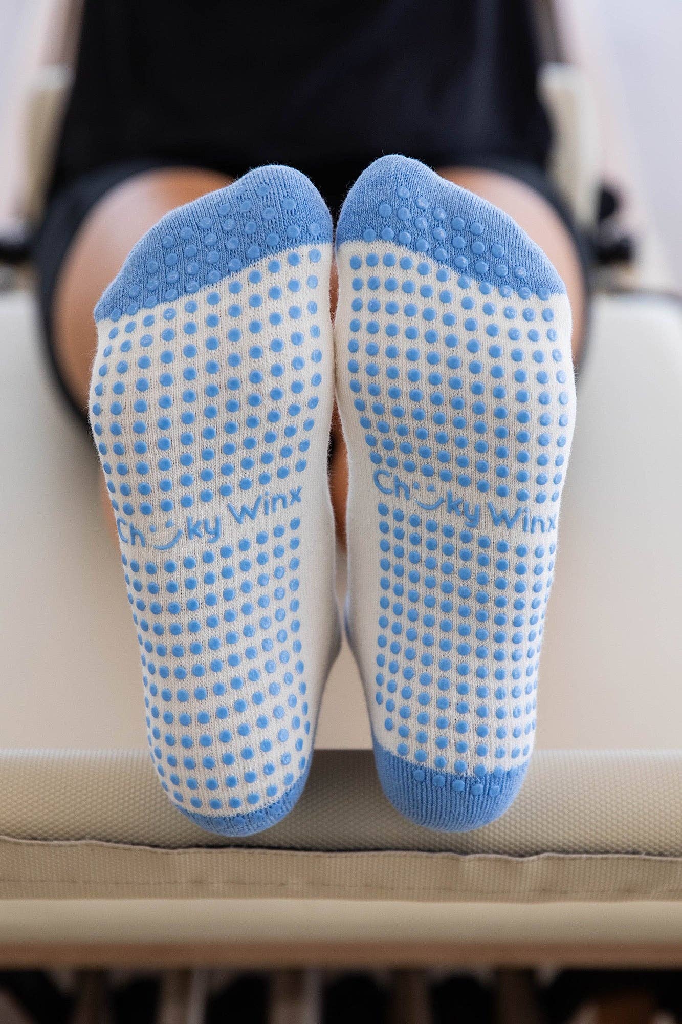 Cheeky Winx Grippy Ankle Socks - Cream and Blue
